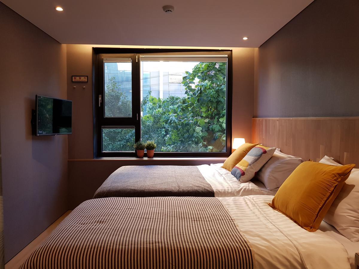 Hostel Cleo Seoul Hongdae Εξωτερικό φωτογραφία
