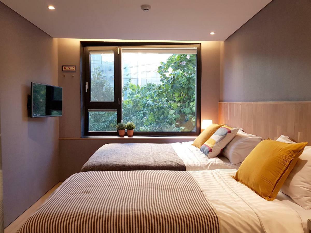 Hostel Cleo Seoul Hongdae Εξωτερικό φωτογραφία